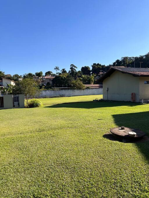 Tranquilo E Perto De Tudo Em Sr Villa São Roque Kültér fotó