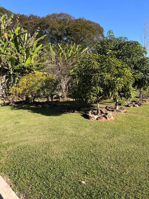 Tranquilo E Perto De Tudo Em Sr São Roque Kültér fotó